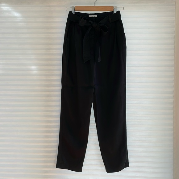VETTA Pleated High Waist Trouser - Picture 3 of 5